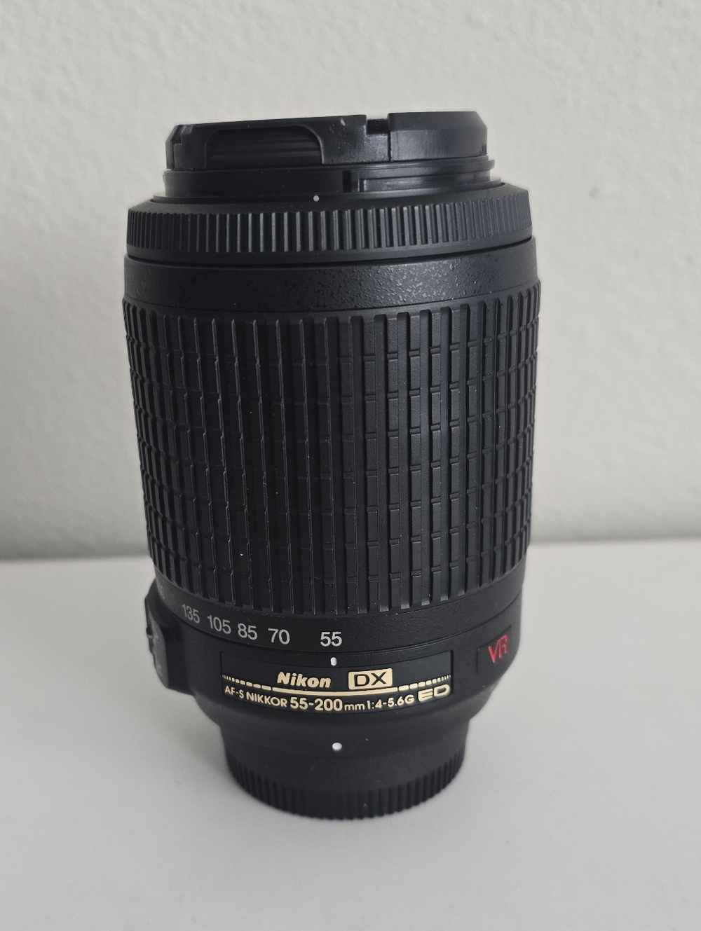 NIKON NIKKOR Lens 55-200mm
